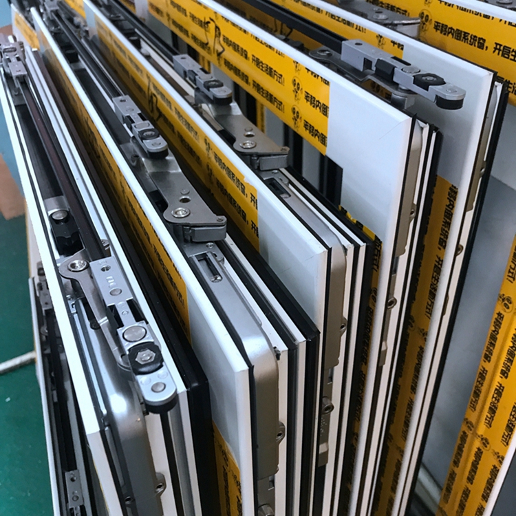 坚朗五金获得实用新型专利授权：“应用于平移内倒窗的上滑杆”