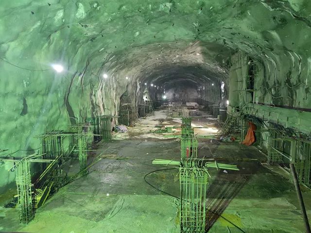 葛洲坝获得实用新型专利授权:“一种适用于钻锚喷注一体机的可拼装式门架”