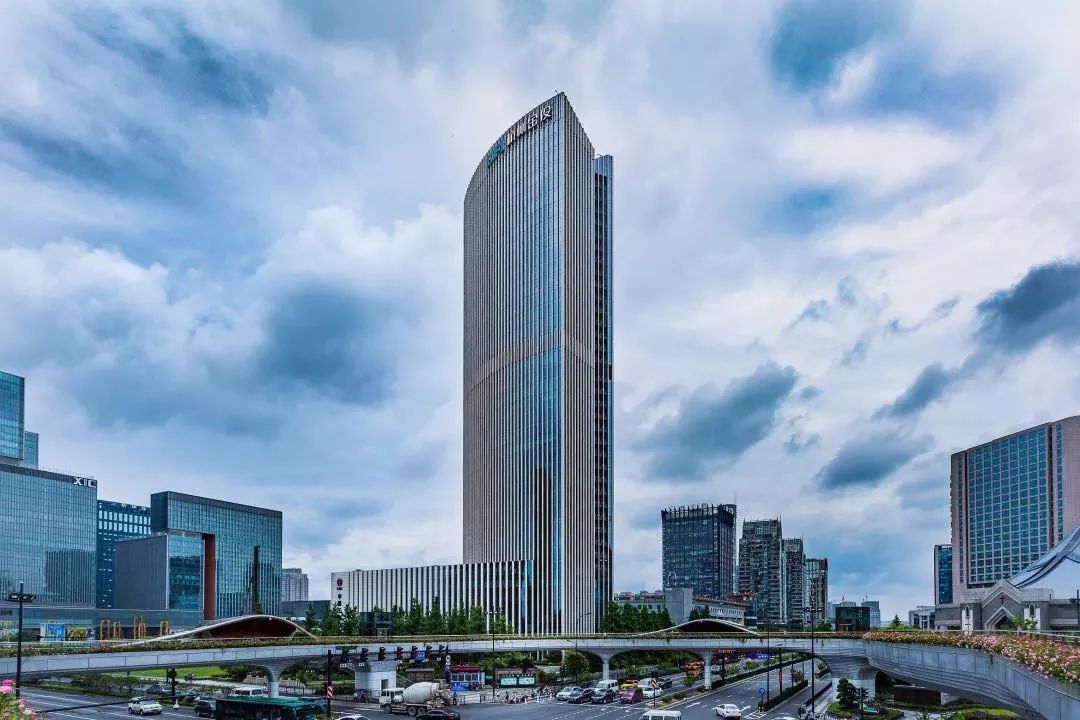 新城控股:境外子公司发行3.55亿美元无抵押固定利率债券,年息11.8%,期限3年