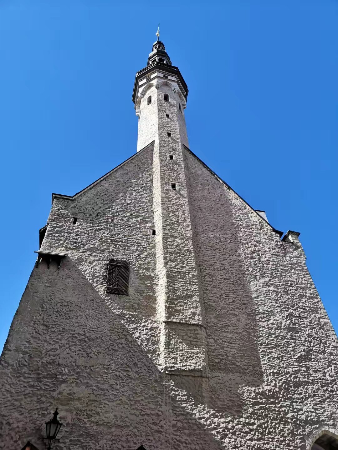 爱沙尼亚2025年服务贸易总额同比增长10.4%