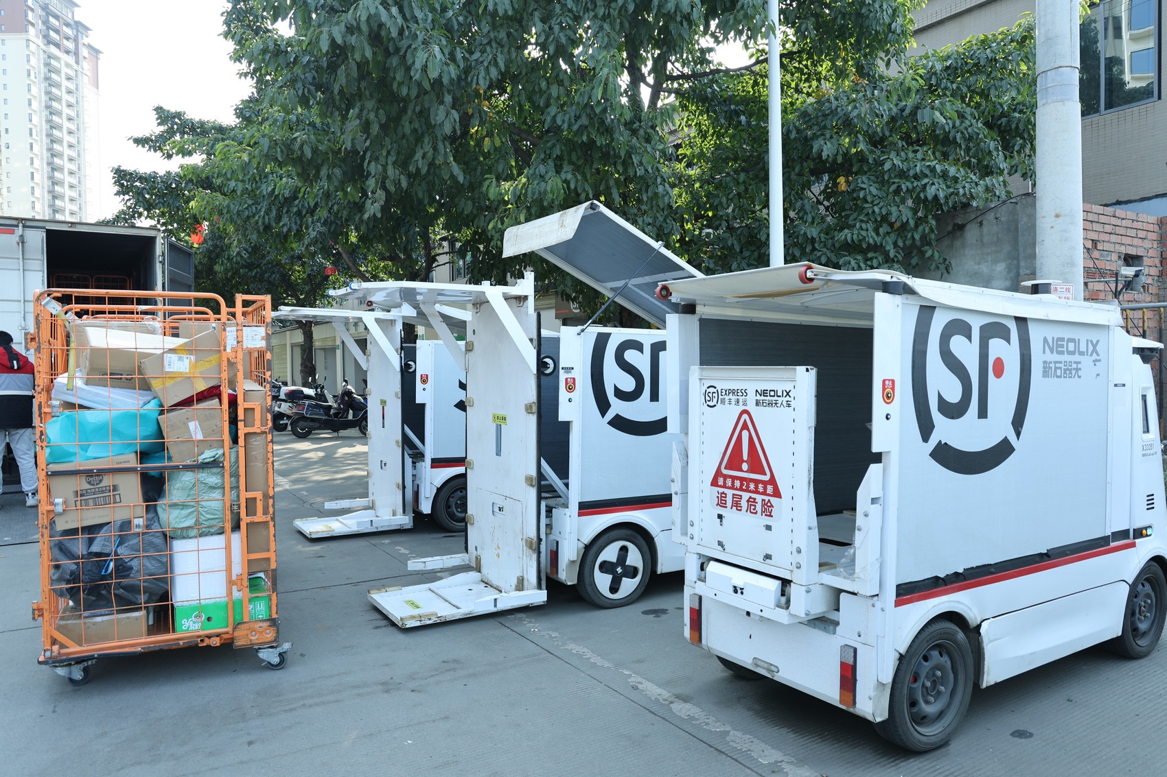 新石器无人车RaaS即时配送模式获规模验证 年内再拓50城