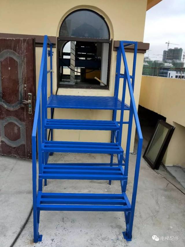 新时达获得实用新型专利授权：“一种电梯板卡”