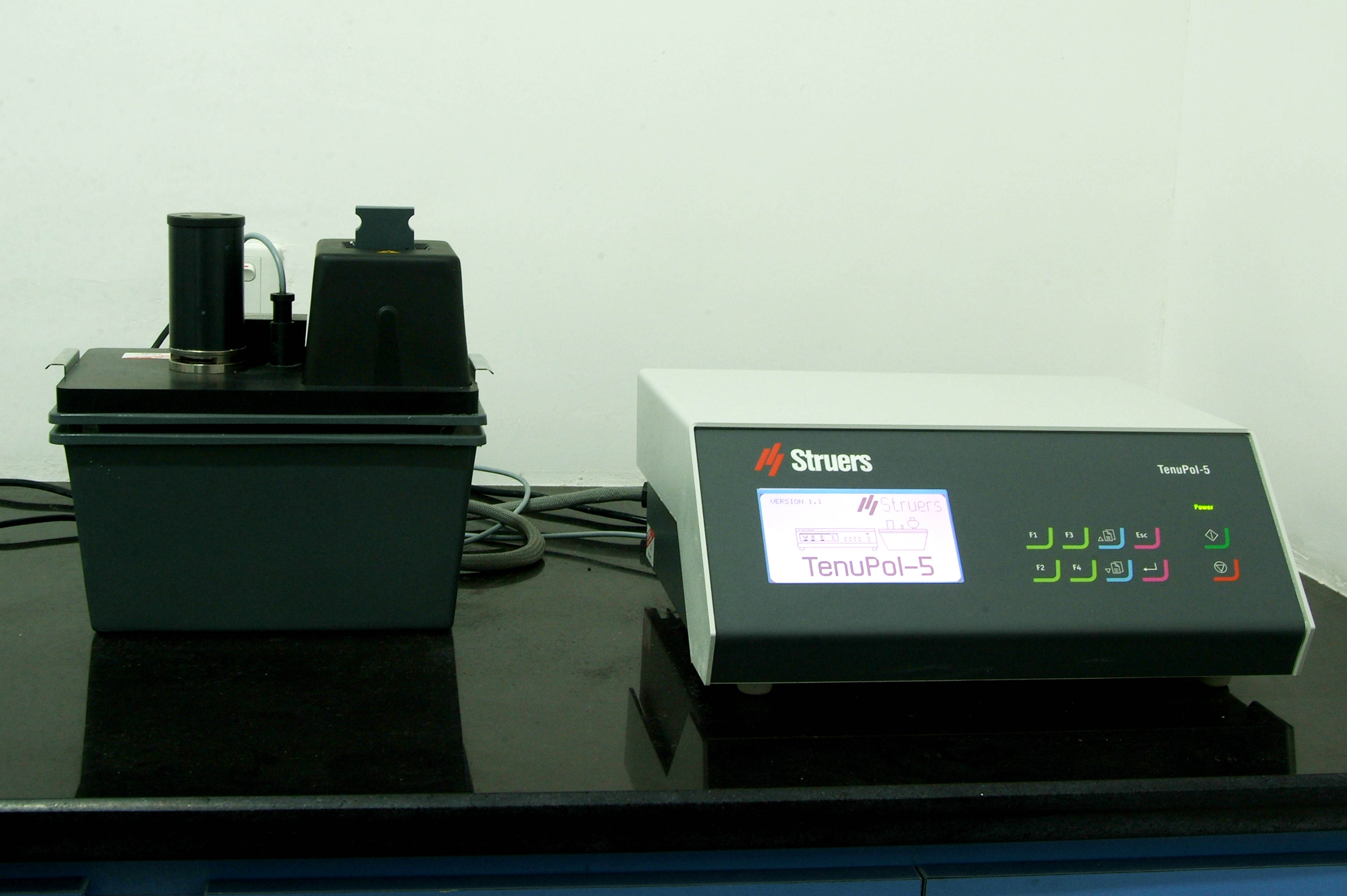 华海清科获得发明专利授权:“一种基板减薄工作台、基板减薄装置和基板减薄方法”