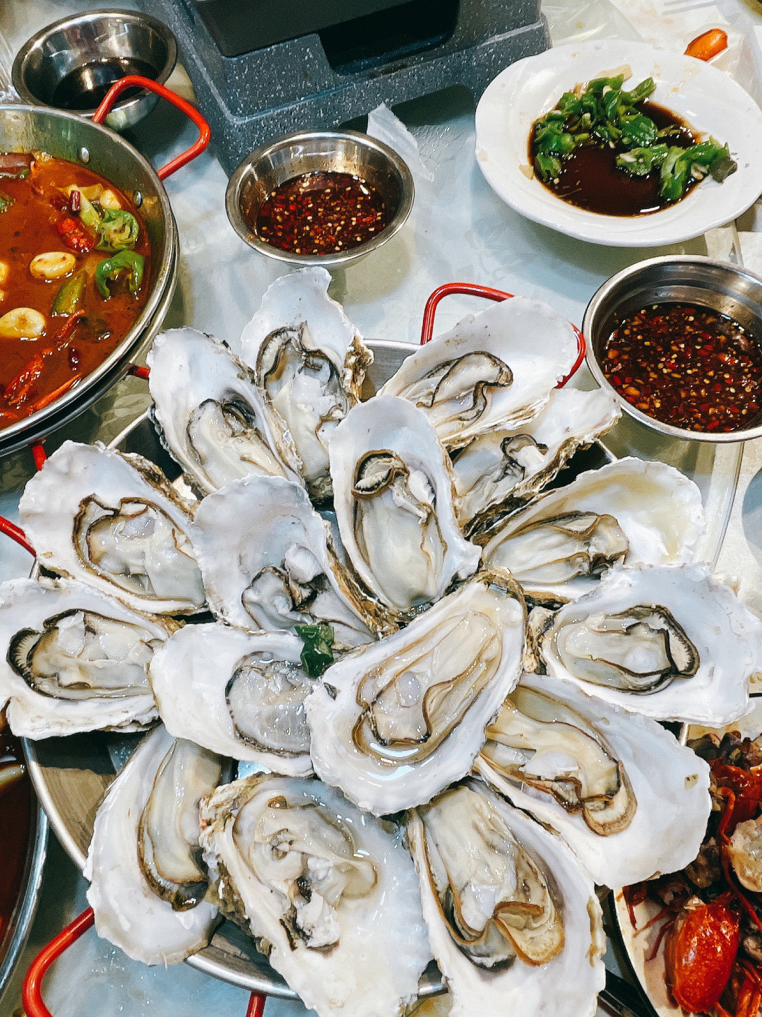 甘源食品获得外观设计专利授权:“包装袋(黑金蒜龙虾双拼豆)”